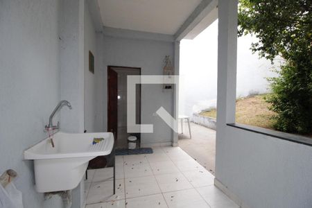 Casa à venda com 80m², 3 quartos e 2 vagasÁrea de Serviço