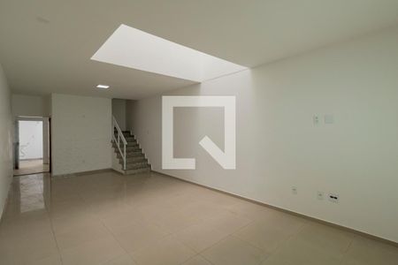 Sala de casa para alugar com 3 quartos, 150m² em Jardim Santa Maria, São Paulo