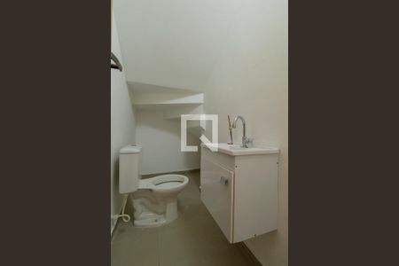 Lavabo de casa para alugar com 3 quartos, 150m² em Jardim Santa Maria, São Paulo