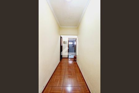 Casa à venda com 300m², 3 quartos e 3 vagas Casa à venda com 300m², 3 quartos e 3 vagasCorredor