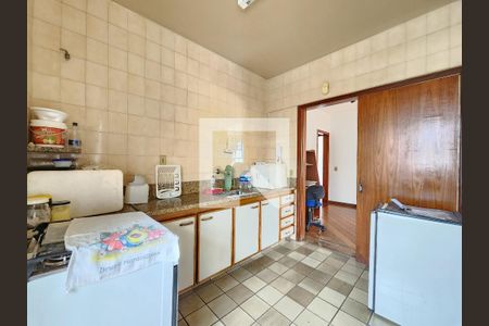 Apartamento à venda com 95m², 3 quartos e 2 vagasCozinha