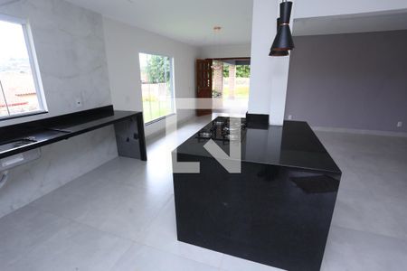 Casa à venda com 800m², 3 quartos e 4 vagasCozinha