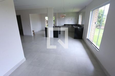 Sala de casa à venda com 3 quartos, 800m² em Taguatinga Centro (taguatinga), Brasília