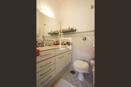 Banheiro 1 de casa à venda com 2 quartos, 100m² em Itaim Bibi, São Paulo