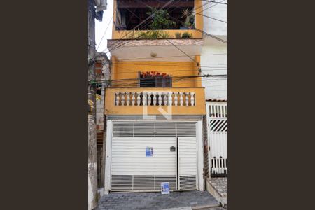 Casa à venda com 120m², 3 quartos e 1 vagaFachada