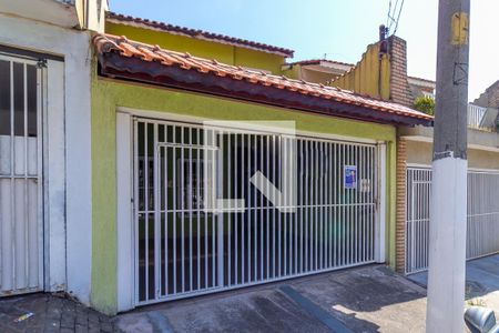 Casa à venda com 116m², 3 quartos e 2 vagasFachada