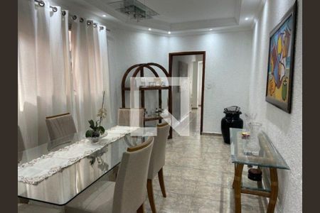 Casa à venda com 6 quartos, 200m² em Cambuci, São Paulo