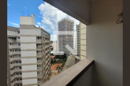 Sacada de apartamento à venda com 2 quartos, 64m² em Cambuí, Campinas