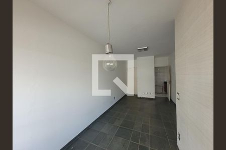 Sala de apartamento à venda com 2 quartos, 64m² em Cambuí, Campinas