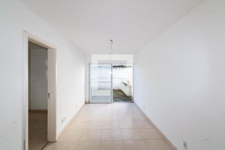 Sala de apartamento para alugar com 1 quarto, 64m² em Guaratiba, Rio de Janeiro
