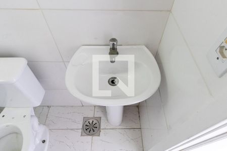 Apartamento para alugar com 53m², 2 quartos e 1 vaga Apartamento para alugar com 53m², 2 quartos e 1 vagaBanheiro