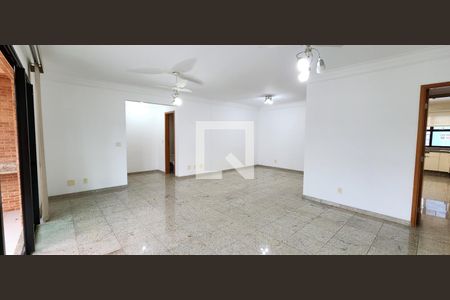 Sala de apartamento para alugar com 5 quartos, 200m² em Gonzaga, Santos
