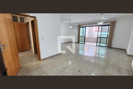 Sala de apartamento para alugar com 5 quartos, 200m² em Gonzaga, Santos