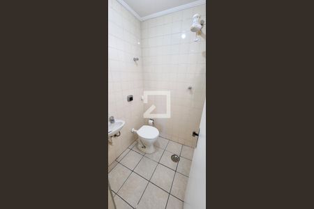 Apartamento para alugar com 180m², 3 quartos e 1 vaga Apartamento para alugar com 180m², 3 quartos e 1 vagaBanheiro da Suíte