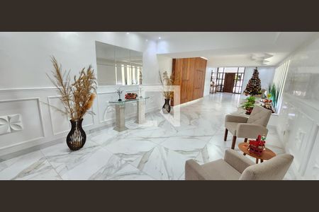 Apartamento para alugar com 180m², 3 quartos e 1 vagaHall de entrada