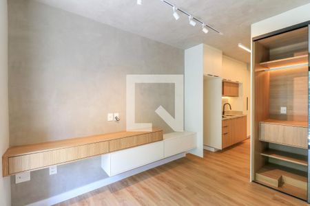 Sala/Quarto de kitnet/studio à venda com 1 quarto, 23m² em Brooklin Paulista, São Paulo