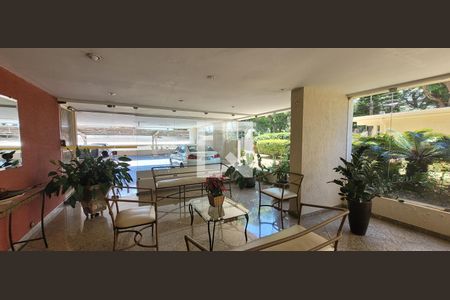 Apartamento à venda com 90m², 3 quartos e 1 vaga Apartamento à venda com 90m², 3 quartos e 1 vagaHall social