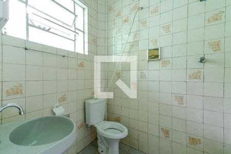 Banheiro de casa para alugar com 1 quarto, 60m² em Vila Isolina Mazzei, São Paulo