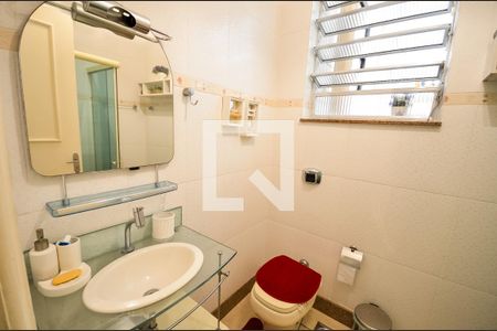 Casa à venda com 204m², 3 quartos e 1 vaga Casa à venda com 204m², 3 quartos e 1 vagaBanheiro Social