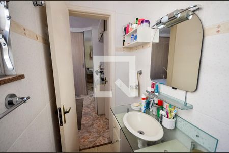 Casa à venda com 204m², 3 quartos e 1 vaga Casa à venda com 204m², 3 quartos e 1 vagaBanheiro da Suíte 2