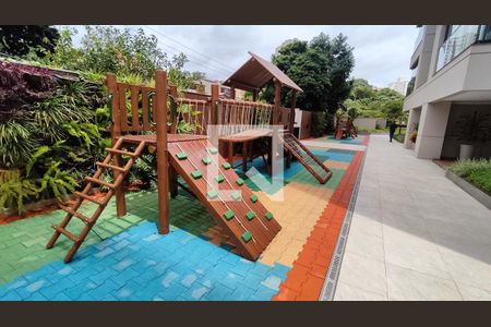 Apartamento à venda com 141m², 3 quartos e 3 vagas Apartamento à venda com 141m², 3 quartos e 3 vagasÁrea comum - Playground