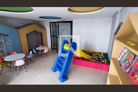 Apartamento à venda com 141m², 3 quartos e 3 vagas Apartamento à venda com 141m², 3 quartos e 3 vagasBrinquedoteca