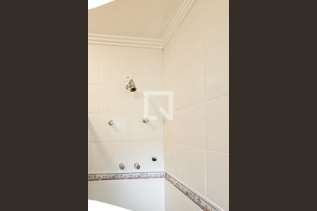 Casa de condomínio para alugar com 420m², 6 quartos e 5 vagasBanheiro 2