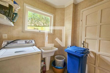 Casa de condomínio para alugar com 420m², 6 quartos e 5 vagasÁrea de Serviço