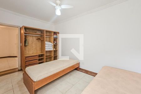 Casa de condomínio para alugar com 420m², 6 quartos e 5 vagasQuatro 1