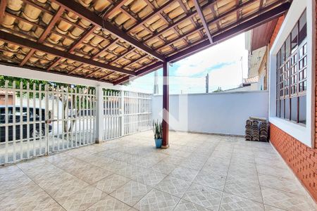 Garagem de casa para alugar com 3 quartos, 92m² em Jardim das Industrias, São José dos Campos
