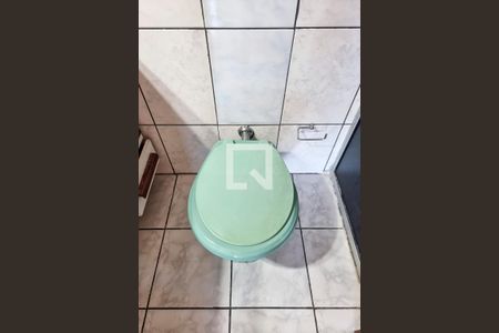 Banheiro da Suíte de casa para alugar com 3 quartos, 92m² em Jardim das Industrias, São José dos Campos