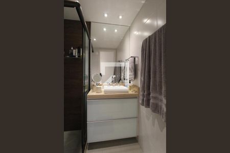 Apartamento à venda com 90m², 3 quartos e 2 vagas Apartamento à venda com 90m², 3 quartos e 2 vagasBanheiro da Suíte