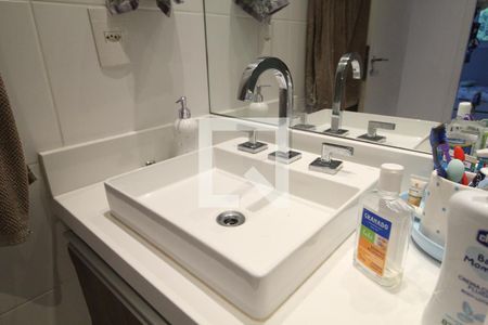 Apartamento à venda com 90m², 3 quartos e 2 vagas Apartamento à venda com 90m², 3 quartos e 2 vagasBanheiro Social