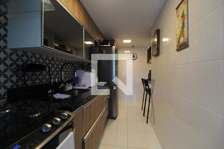 Apartamento à venda com 90m², 3 quartos e 2 vagas Apartamento à venda com 90m², 3 quartos e 2 vagasCozinha e Área de Serviço