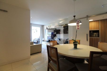 Sala de apartamento à venda com 3 quartos, 90m² em Freguesia de Jacarepaguá, Rio de Janeiro