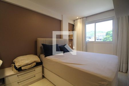 Apartamento à venda com 90m², 3 quartos e 2 vagas Apartamento à venda com 90m², 3 quartos e 2 vagasSuíte