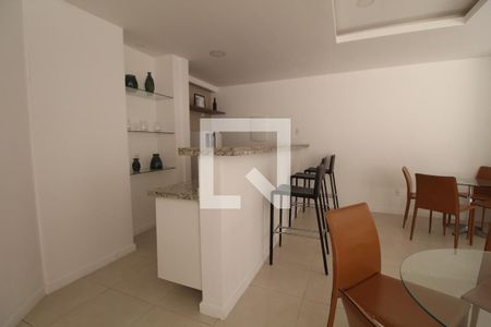 Apartamento à venda com 90m², 3 quartos e 2 vagas Apartamento à venda com 90m², 3 quartos e 2 vagasÁrea comum - Salão de festas