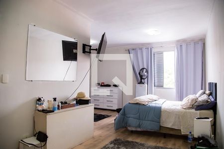 Casa à venda com 190m², 3 quartos e 2 vagas Casa à venda com 190m², 3 quartos e 2 vagasSuíte