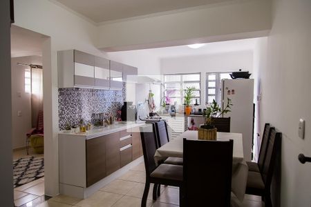 Casa à venda com 190m², 3 quartos e 2 vagas Casa à venda com 190m², 3 quartos e 2 vagasCozinha