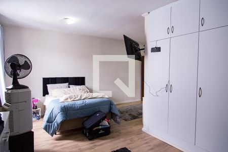 Casa à venda com 190m², 3 quartos e 2 vagas Casa à venda com 190m², 3 quartos e 2 vagasSuíte