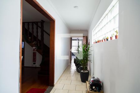 Casa à venda com 190m², 3 quartos e 2 vagas Casa à venda com 190m², 3 quartos e 2 vagasCorredor