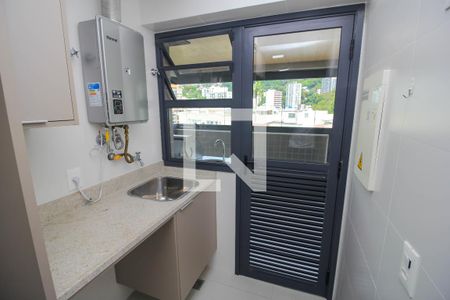 Apartamento para alugar com 86m², 2 quartos e 1 vagaÁrea de Serviço