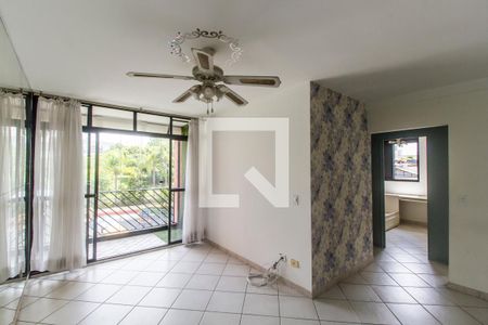 Sala de TV de apartamento para alugar com 3 quartos, 80m² em Tamboré, Barueri