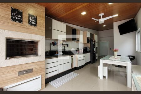 Apartamento à venda com 192m², 3 quartos e 2 vagasCozinha