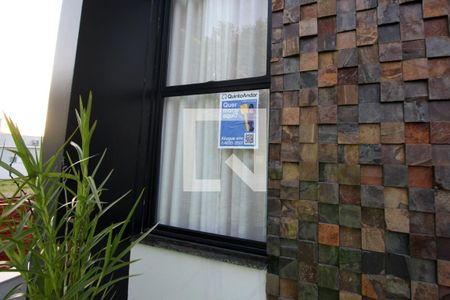 Casa de condomínio para alugar com 130m², 3 quartos e 4 vagasFachada