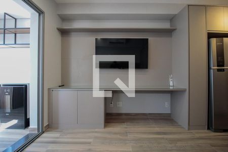 Sala/Quarto de kitnet/studio para alugar com 1 quarto, 30m² em Pinheiros, São Paulo