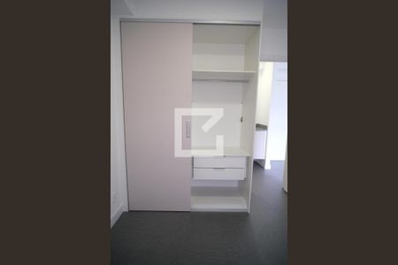 Armário de apartamento para alugar com 1 quarto, 28m² em Pinheiros, São Paulo