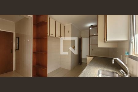 Apartamento à venda com 106m², 3 quartos e 2 vagasCozinha - Armários