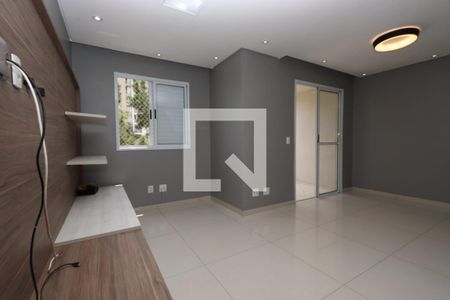 Sala de apartamento para alugar com 2 quartos, 75m² em Vila Paulo Silas, São Paulo