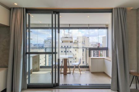 Apartamento para alugar com 31m², 1 quarto e sem vaga Apartamento para alugar com 31m², 1 quarto e sem vagaVaranda